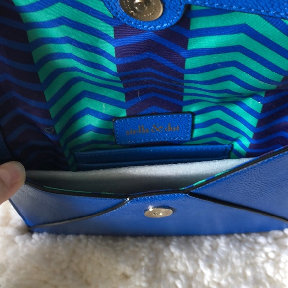 Stella and dot Avalon clutch cobalt NWOT - Picture 3 of 4